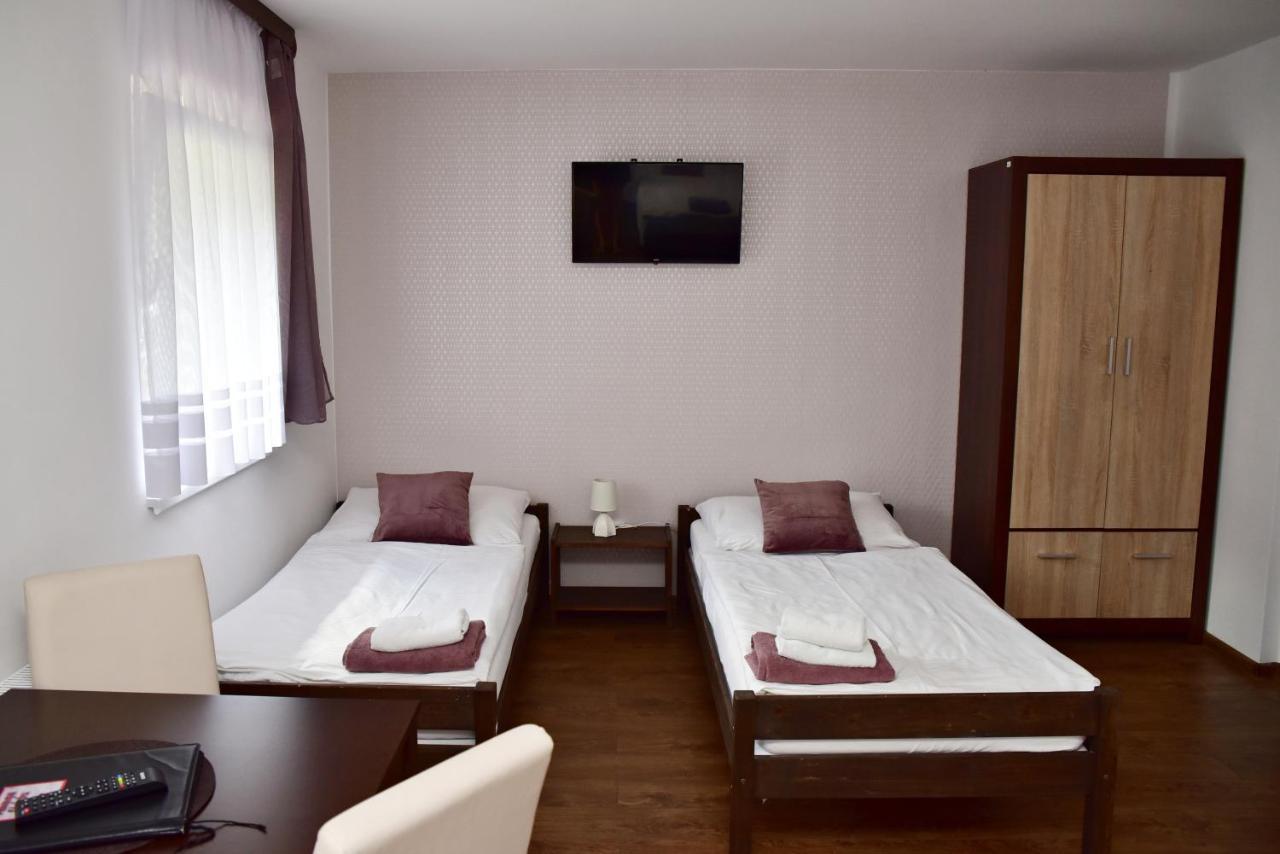 Pension U Krbu Mikulov v Krusnych Horach ภายนอก รูปภาพ