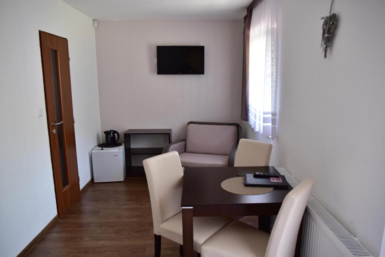 Pension U Krbu Mikulov v Krusnych Horach ภายนอก รูปภาพ