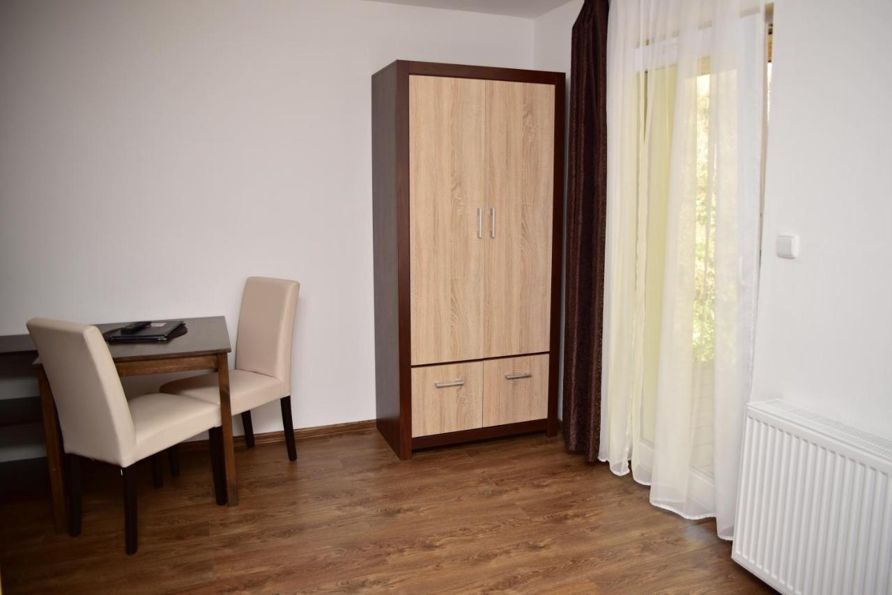 Pension U Krbu Mikulov v Krusnych Horach ภายนอก รูปภาพ