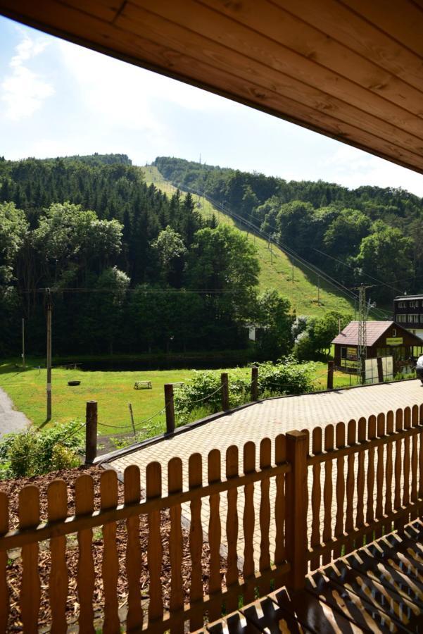 Pension U Krbu Mikulov v Krusnych Horach ภายนอก รูปภาพ